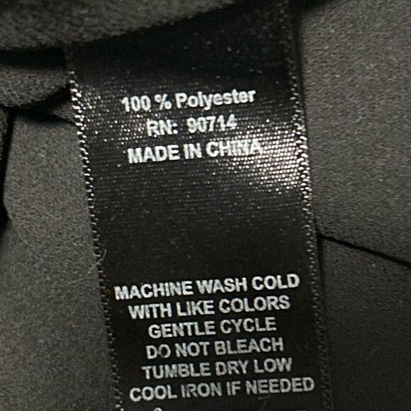 CECE NWT Black/White Dot Print Long Ruffle Sleeve Off Shoulder Chiffon Blouse L - Picture 12 of 13